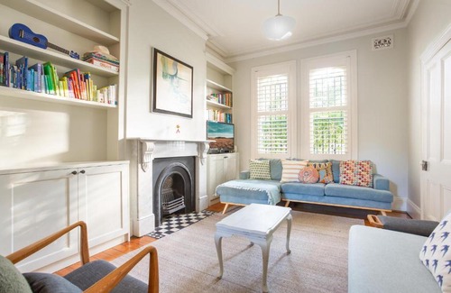 Bondi Junction House | Victorian-Style House with Courtyard off Oxford St