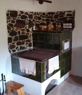 Horny Tisovnik House | Vidiecky domček na samote