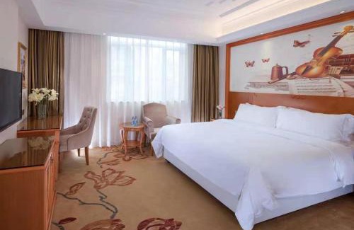 Longhua District Hotel | Vienna 3 Best Hotel Shenzhen Longhuadalang Commercial Centre