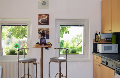 Donaustadt Apartment | Vienna apartment with garden
