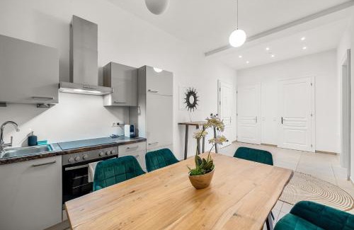 Rudolfsheim-Funfhaus Apartment | Vienna Chic Residences #Suite 7