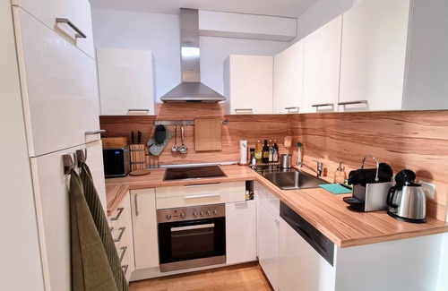 Kaisermuhlen Apartment | VIENNA DREAMVIEW22 Apartment, 15 min. to the center, Danube and park view