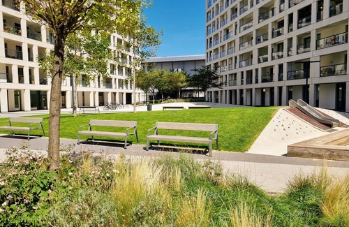 Kaisermuhlen Apartment | VIENNA DREAMVIEW22 Apartment, 15 min. to the center, Danube and park view