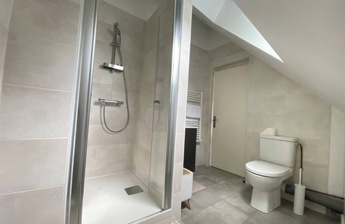 Etrechy Apartment | " Viens je Temmène "