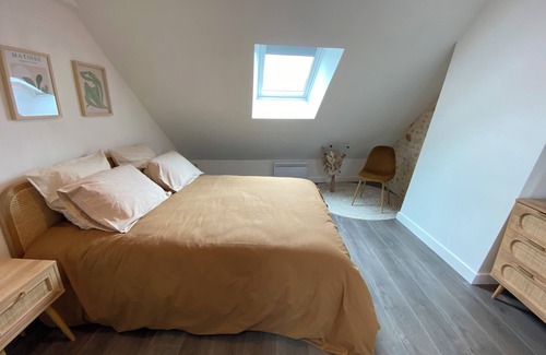 Etrechy Apartment | " Viens je Temmène "