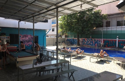 Vientiane Hotel | Vientiane Apower Club & beds