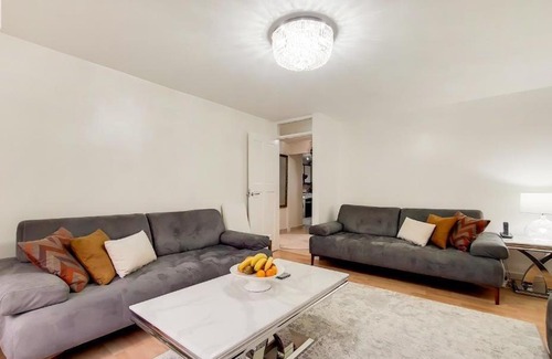 Northumberland Park Apartment | Vierra Suite. Apartment 1.