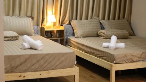 Hang Trong Apartment | Vietnam Travelers Home 2 with Cozy Private Balcony
