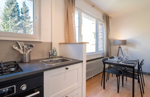 Old Lille Apartment | Vieux Lille: Bright, fully-equipped apartment!