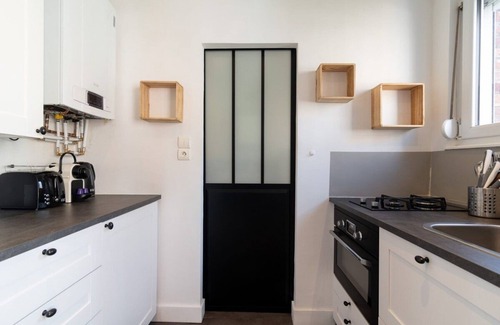 Old Lille Apartment | Vieux Lille: Bright, fully-equipped apartment!