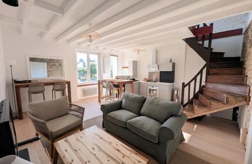 Plouhinec House | VIEUX PASSAGE, Maison avec cour privée à 150 m du PORT et de la PLAGE