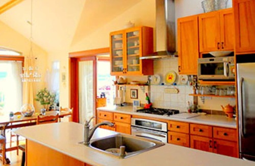Clinton House | View Beach Whidbey Retreat Cottage+cottage for 8