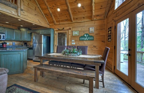 Raccoon Ridge Cabin | View From The Top - Aska Adventure Area