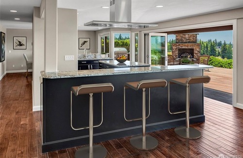 The Bowl of Edmonds House | View home in Edmonds Bowl. Indoor outdoor gourmet kitchen & bar for entertaining