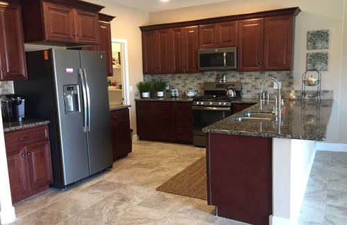 Fort Mohave House | VIEW, NEWER HOME NEAR COLORADO RIVER, GOLF, SHOPPING, ATV TRAILS
