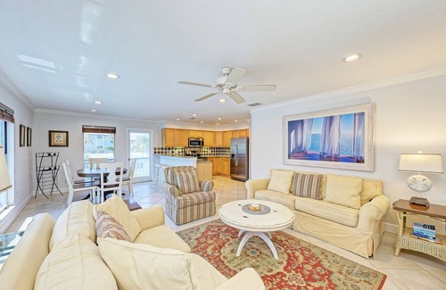 Holmes Beach House | View of Beach from the deck, Walk to all , free WIFI.