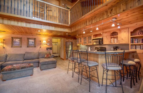 Sunriver House | View of Golf Course & Mt. Bachelor, Bikes, Near Village Mall