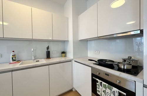 Old Town Apartment | View over the city and castle from the 24. floor, free parking