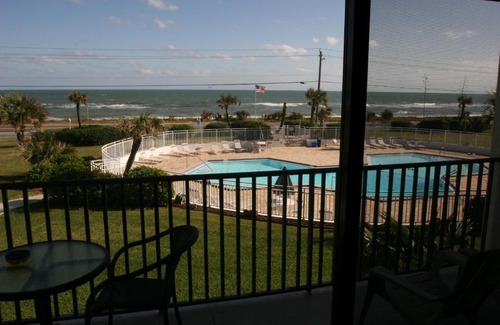 Flagler Beach Apartment | View the ocean at Flagler Beach, Florida