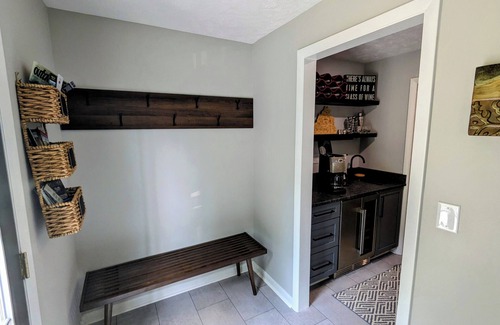 Afton House | View With a Room │ Mountain Home in Wine Country