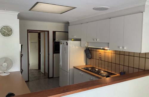 Wanniassa House | Views and peace close to Erindale amenities