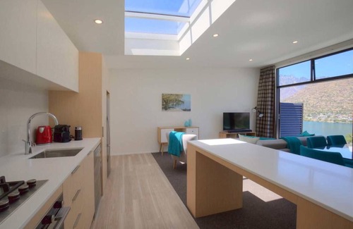 Queenstown Apartment | Views from The Tiers