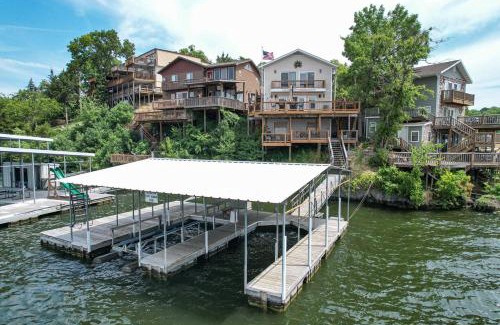 Osage Beach House | VIEWS! Lakefront Family Home - Swim Dock - 3 Decks
