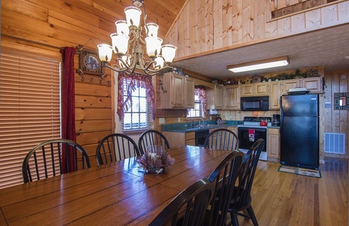 Sevierville Cabin | Views OF Heaven Fireworks From Deck at Dollywood Hot Tub,WIFI, Yr Rd Pool ,