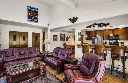 Plumas Eureka Estates House | Views of the 8th Fairway at Plumas Pines Golf Resort - 8 Aspen Circle