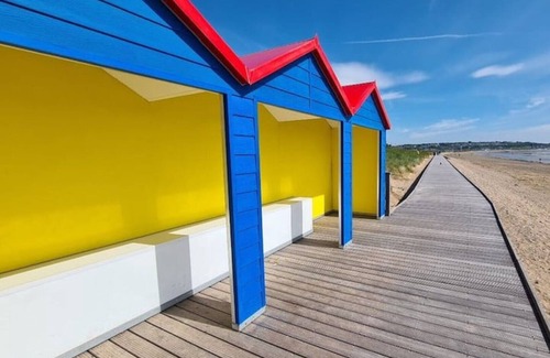 Youghal Cottage | Views of Youghal Bay, 300 Meters to the Beach