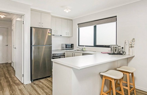 Ventnor House | Views on Fisher - stunning water views
