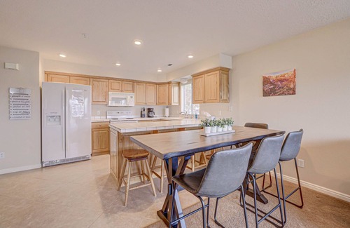 St. George Condo | Views, Pools, and Sweet Comfort - Las Palmas 3 bedroom/2 bath condo