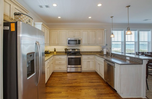 Beachwalk House | VIEWS VIEWS VIEWS! BEACHFRONT 4 Bdrm Home. Pvt Boardwalk to Beach. Golf cart!