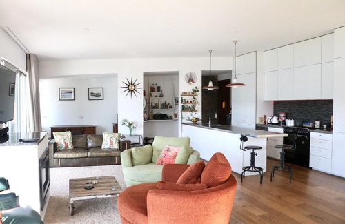 Akaroa Cottage | Views Views Views - Taka Retreat - Akaroa Home
