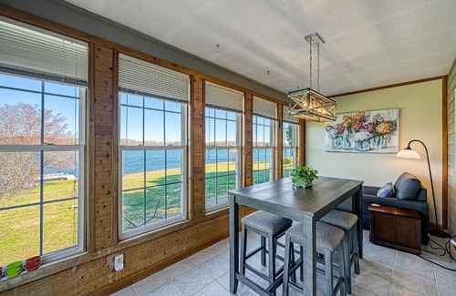 Sandy Point House | Viewtopia