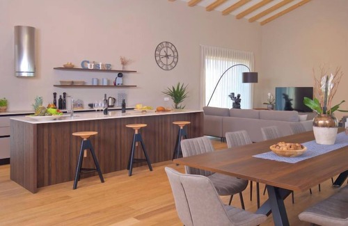 Brtonigla House | Vigneto by Interhome