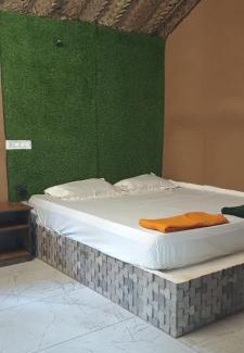Maraiyur House | Vihara mud house