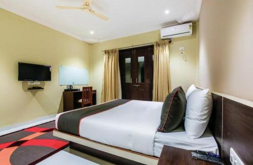 Margao Hotel | Vihasta Sunrise Hotel By RR Enterprises