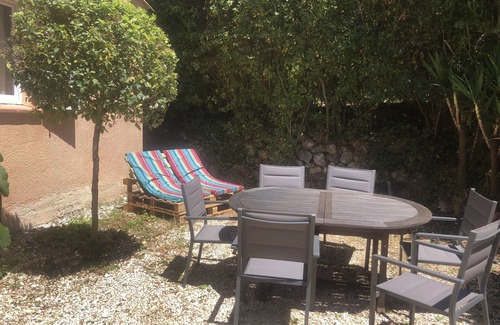 Sollies-Toucas Cottage | ViIlas Sollies Toucas rent all year
