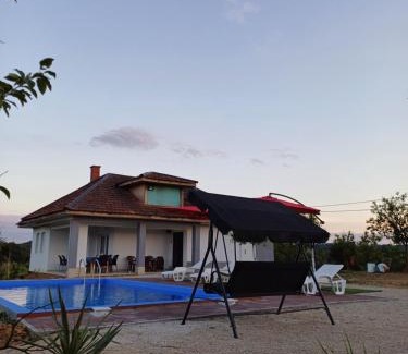 Tuzla Canton House | Vikendica Hangover