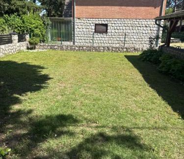 Veliko Gradiste Apartment | Vikendica sa bazenom Beli bagrem