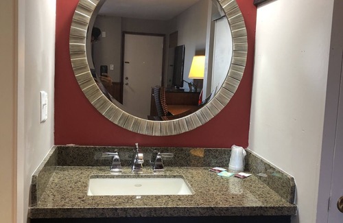 Lindsborg Hotel | Viking Motel