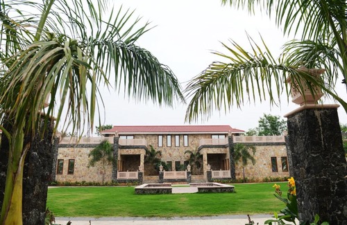 Halol Hotel | Vikrama Heritage Resort Pavagadh