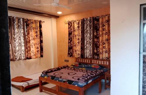 Mahabaleshwar Hotel | Vikrant Deluxe Rooms
