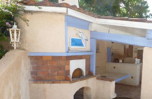 Sainte-Anastasie-sur-Issole House | villa village in the countryside