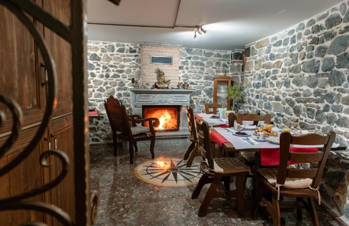 Korce House | Vila 1919 Teto Ollga