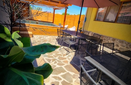 Tasnad Villa | VILA ALEX -Piscina cu apă termală