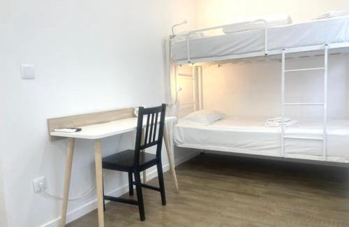 Costa de Caparica Hostel | Vila Alexandra