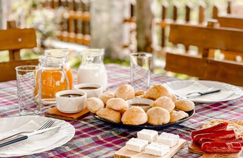 Razem Hotel | Vila Alpini