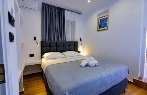 Ksamil House | Vila Enxhi